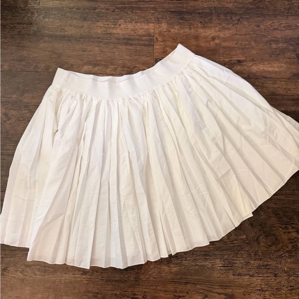 SHEIN Curve Plus Size 4X Preppy White Pleated Layered Chiffon Skirt NWOT